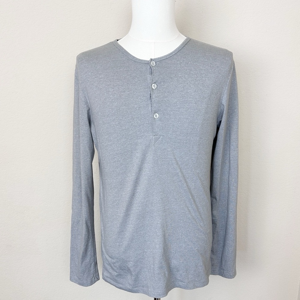 Mizzen + Main Men’s Long Sleeve Henley Shirt | Grey | Medium Trim Fit